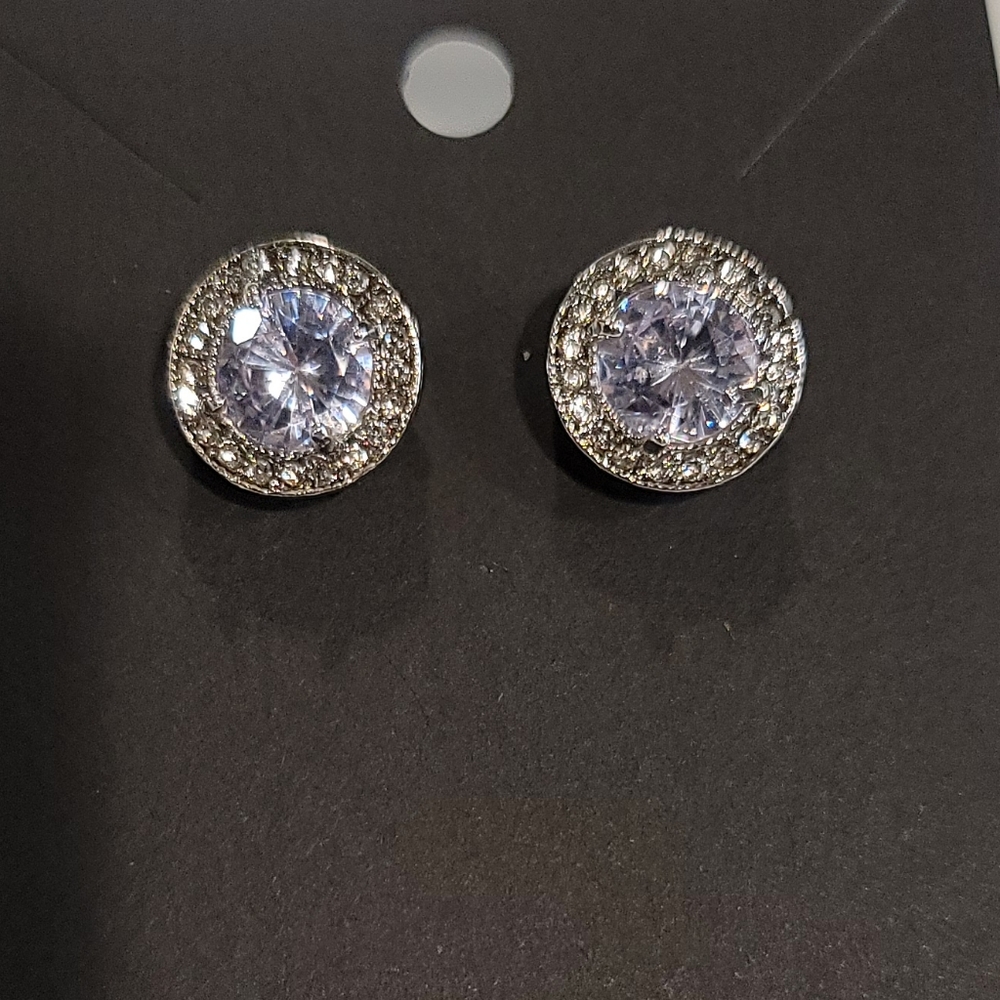 Halo earring Stud round mossanite dimond